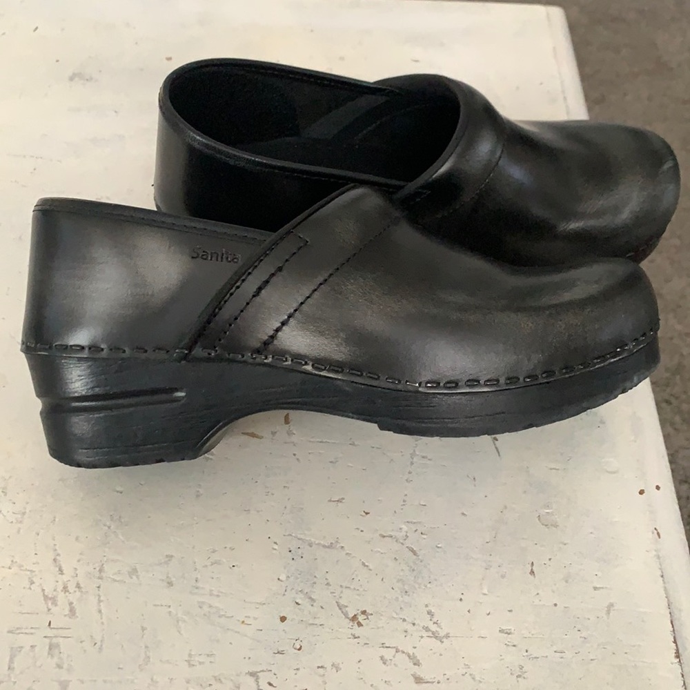 Clogs